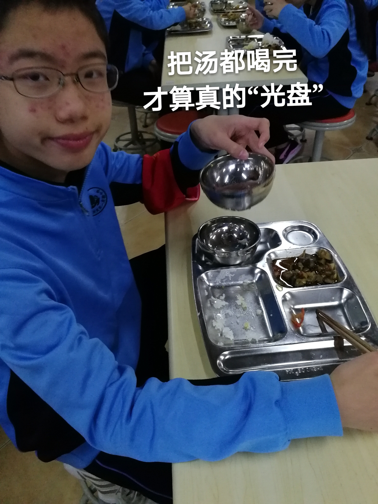 58853_2017102610275219MsY.jpg