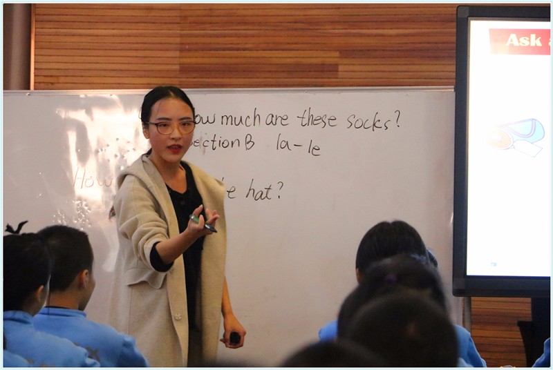 姚欢老师.jpg