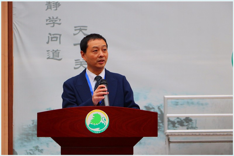 谢校.jpg