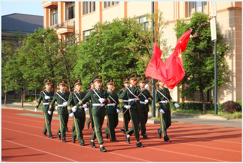 升国旗.jpg