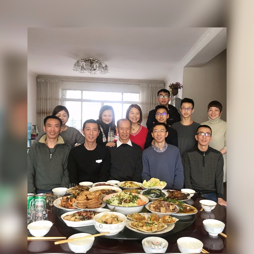 初三2班孝心家庭张继武.jpg