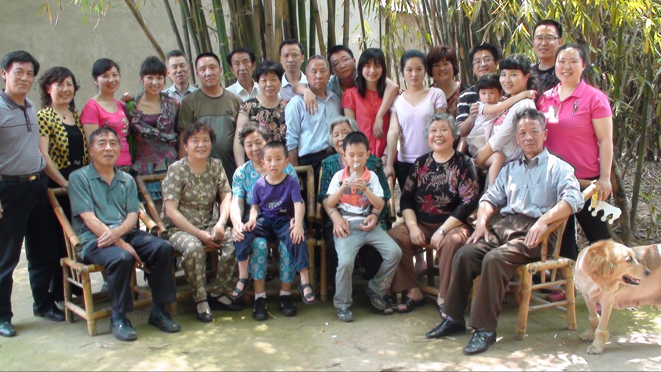 初一6 班徐楚彦“孝心家庭”评选.jpg