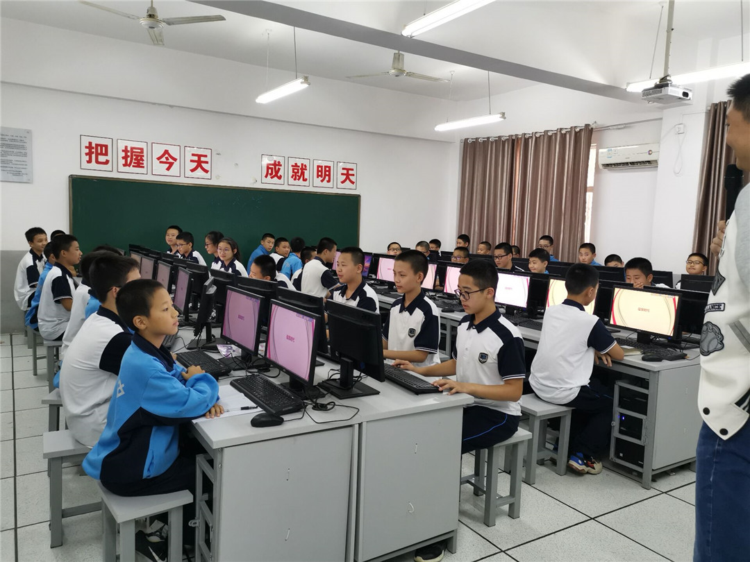 信息时代2.jpg