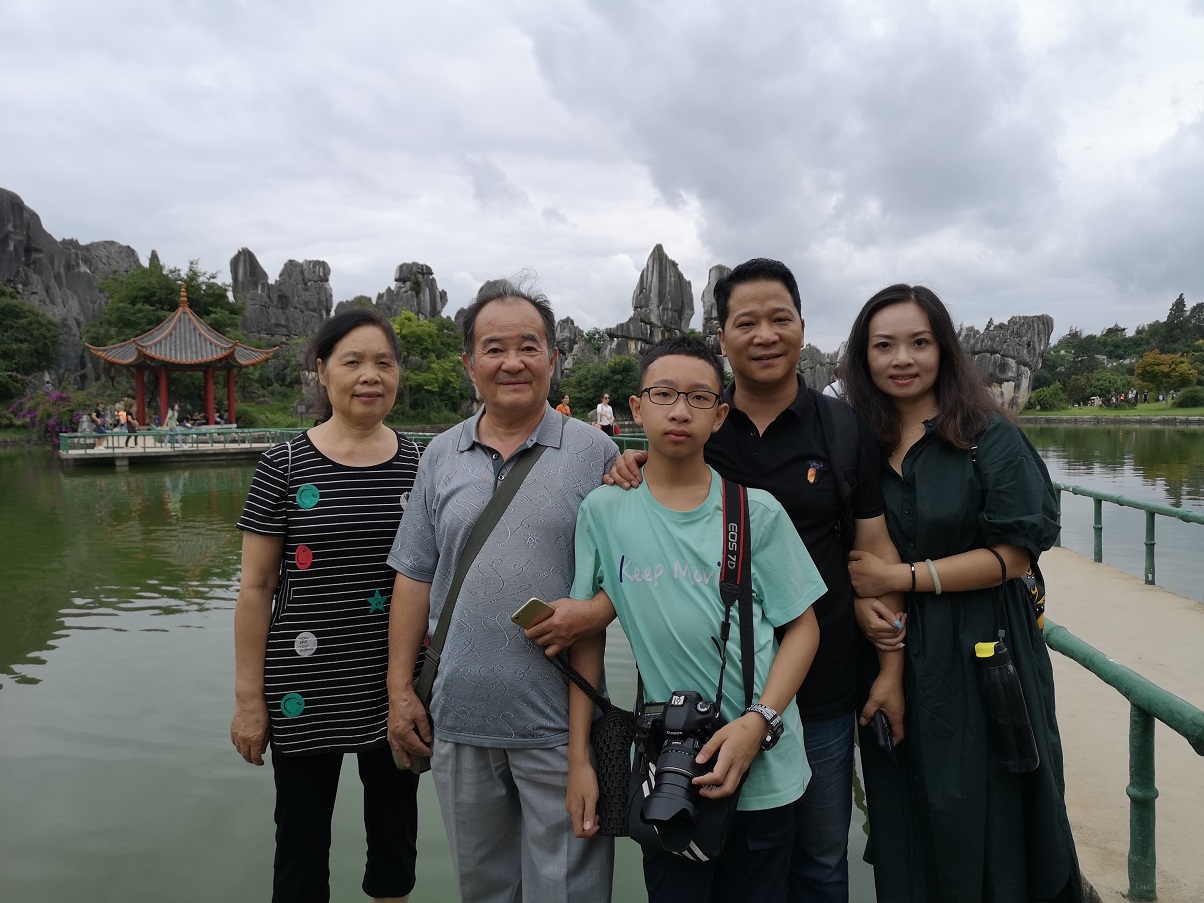 初一3班+张子恒+孝心家庭.jpg